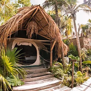 Uman Glamping & Cenote Tente de luxe Tulum