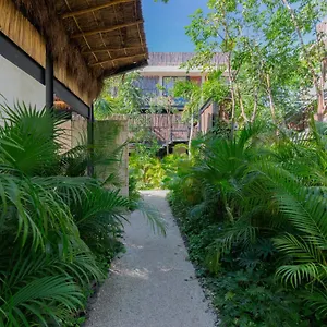 Luxury 2br Aldea Zama With Private Rooftop Plunge Pool 24 7 Security In A Gated Community Appartement Tulum